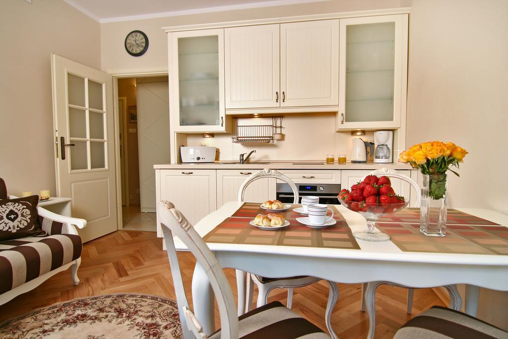 Patio Apartments - Old Town Гданськ Номер фото